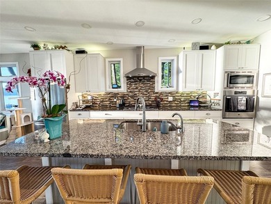 The Ultimate All-Season Lake Home. Custom 4 BR, 3.5 Bath, 2426 - photo 14