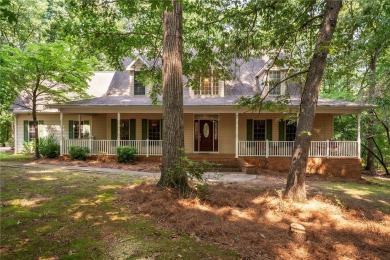 Lake Home For Sale in Hartwell, Georgia