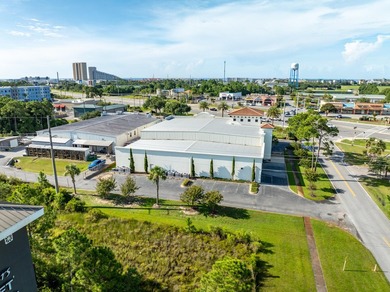 Extraordinary freestanding retail building oriented on a prime - photo 40