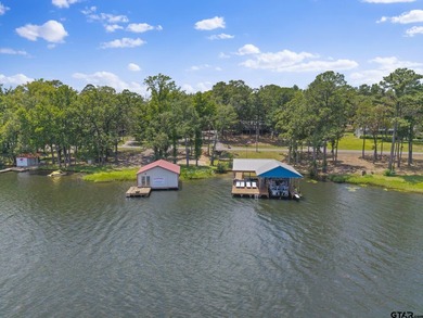 If you've ever dreamed of owning a classic waterfront lake house - photo 40