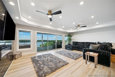Welcome to your lake get away!! Check out this completely - photo 2