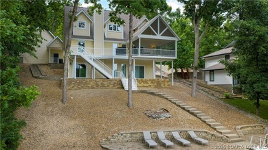 4 BED/4.5 BATHS/3600+ SQ.FT., 115' LAKEFRONT ON 2 LOTS WITH - photo 1