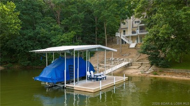 4 BED/4.5 BATHS/3600+ SQ.FT., 115' LAKEFRONT ON 2 LOTS WITH - photo 3