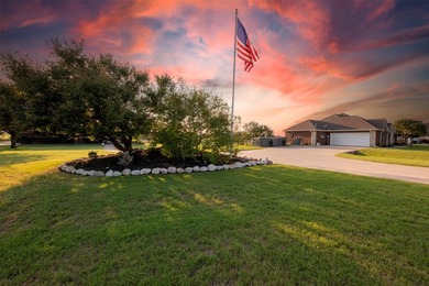 An Amazing 2.179 acres in the sought after area of Lake Ray - photo 3