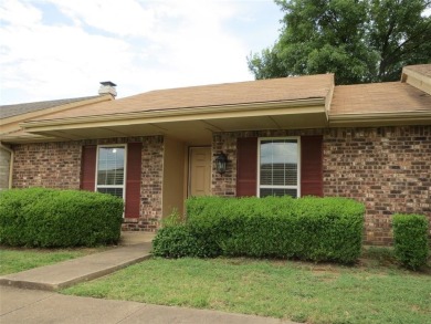 Mountain Creek Lake Townhome/Townhouse For Sale in Grand Prairie Texas