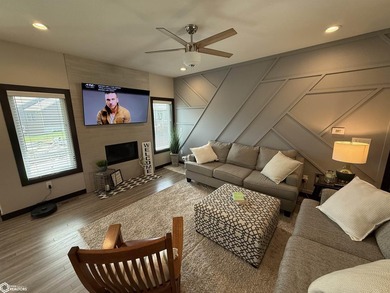 This stunning newer-construction 5-bedroom ranch home perfectly - photo 11
