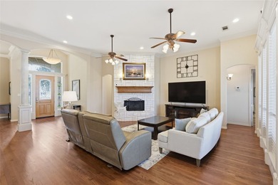 Experience luxury living at this exceptional 3 bed, 3 bath, 3 - photo 4