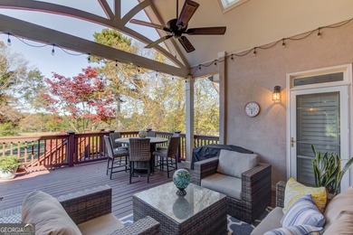 Welcome to this beautifully maintained Frank Betz designed ranch - photo 18