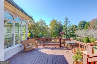 Welcome to this beautifully maintained Frank Betz designed ranch - photo 19