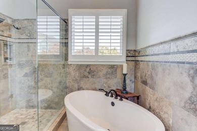 Welcome to this beautifully maintained Frank Betz designed ranch - photo 28