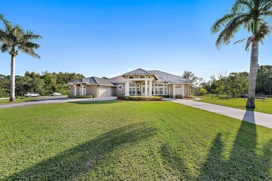 Nestled on 2.5 private acres, this beautifully updated estate - photo 36