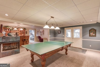 Welcome to this beautifully maintained Frank Betz designed ranch - photo 46
