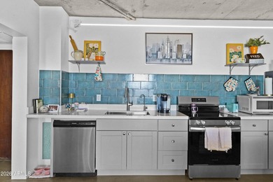 Mid Century Phoenix's #1 tower built w/ Al Beadle as the - photo 6