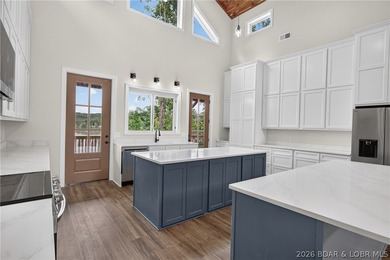 NEW CONSTRUCTION at the 63 MM in Emerald Hills gated community - photo 10