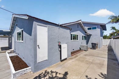 Beautifully remodeled and move-in ready, this spacious 5-bedroom - photo 14