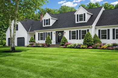 Welcome to 12 Surrey Lane -- where space, comfort, and location - photo 1