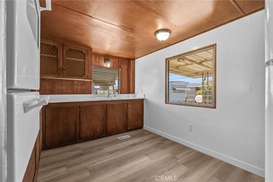Spacious single-wide 3 bedrooms, 1 bath mobile home located in - photo 6