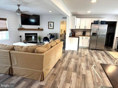 Experience the ultimate in waterfront living with this - photo 9