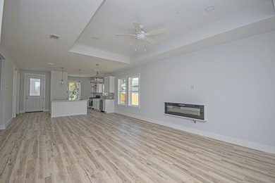 Step into this semi-custom home beautifully designed with plenty - photo 20