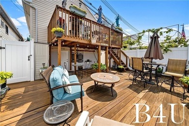 Location, Location. A remarkable waterfront property, fully - photo 3