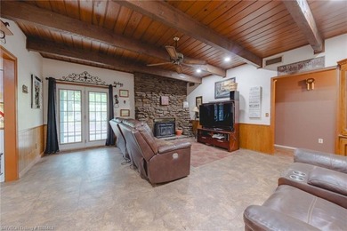 Discover this incredible 20-acre ranchette offering the perfect - photo 5