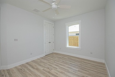 Step into this semi-custom home beautifully designed with plenty - photo 43