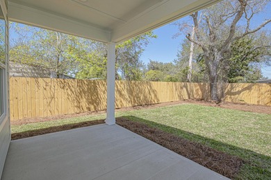 Step into this semi-custom home beautifully designed with plenty - photo 46