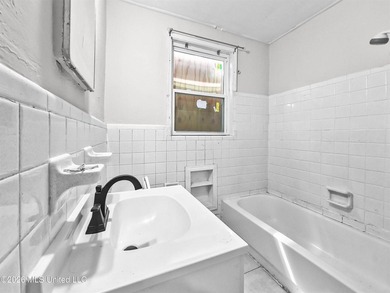 Position your business for success in this versatile B2-zoned - photo 9