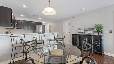 Turnkey lakefront condo at the 19 MM of the Osage Arm in Harbour - photo 5