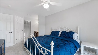 Turnkey lakefront condo at the 19 MM of the Osage Arm in Harbour - photo 10