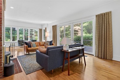 Welcome to your dream retreat, a captivating 3-bedroom - photo 7
