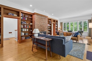 Welcome to your dream retreat, a captivating 3-bedroom - photo 8