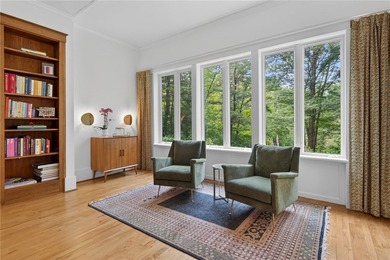 Welcome to your dream retreat, a captivating 3-bedroom - photo 10