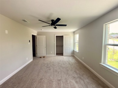 Don't miss this opportunity! This two-story, 4-bedroom, 3-bath - photo 15