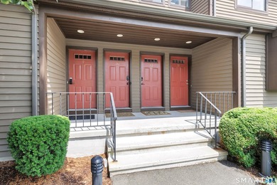 Welcome to this beautifully remodeled, turnkey second-floor - photo 2