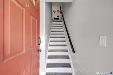Welcome to this beautifully remodeled, turnkey second-floor - photo 3