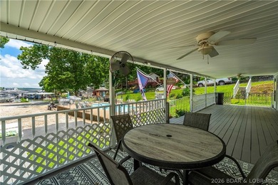 Perfectly located in the heart of Osage Beach, this beautifully - photo 3