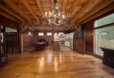 Historic 1890 carriage house set back on a corner lot with lush - photo 11