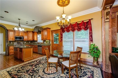 Welcome to this stunning four bedroom, three-and-a-half bath - photo 17