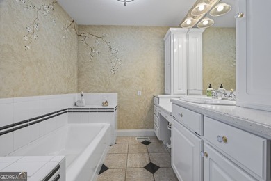 LAKE HARTWELL AT ITS FINEST!! DESIRABLE CAPRI POINT COMMUNITY - photo 20