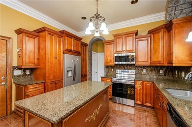 Welcome to this stunning four bedroom, three-and-a-half bath - photo 21