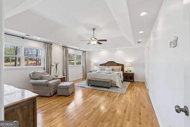 Looking for that traditional home with lots of space on the golf - photo 28