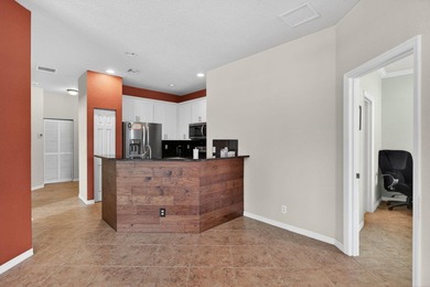 Welcome home to Paradise! Beautifully appointed 3 bedroom, 2 - photo 28