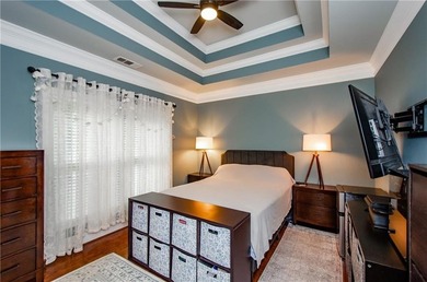 Welcome to this stunning four bedroom, three-and-a-half bath - photo 29