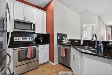 Welcome home to Paradise! Beautifully appointed 3 bedroom, 2 - photo 30