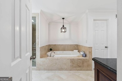 Looking for that traditional home with lots of space on the golf - photo 31