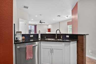Welcome home to Paradise! Beautifully appointed 3 bedroom, 2 - photo 32