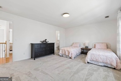 Looking for that traditional home with lots of space on the golf - photo 34