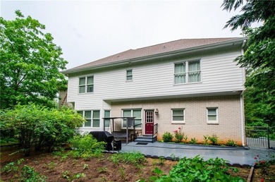 Welcome to this stunning four bedroom, three-and-a-half bath - photo 42