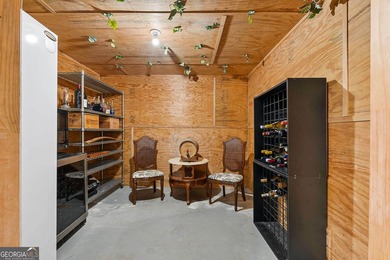 Looking for that traditional home with lots of space on the golf - photo 42